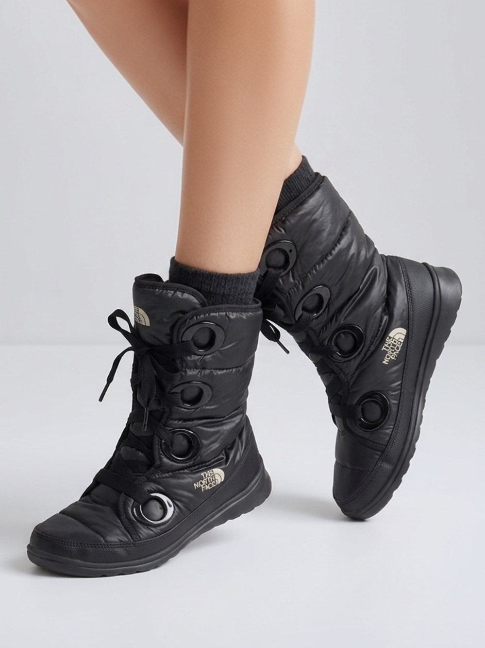 The North Face Black Quilted puffer Lace-Up Winter waterproof Boots sz 8